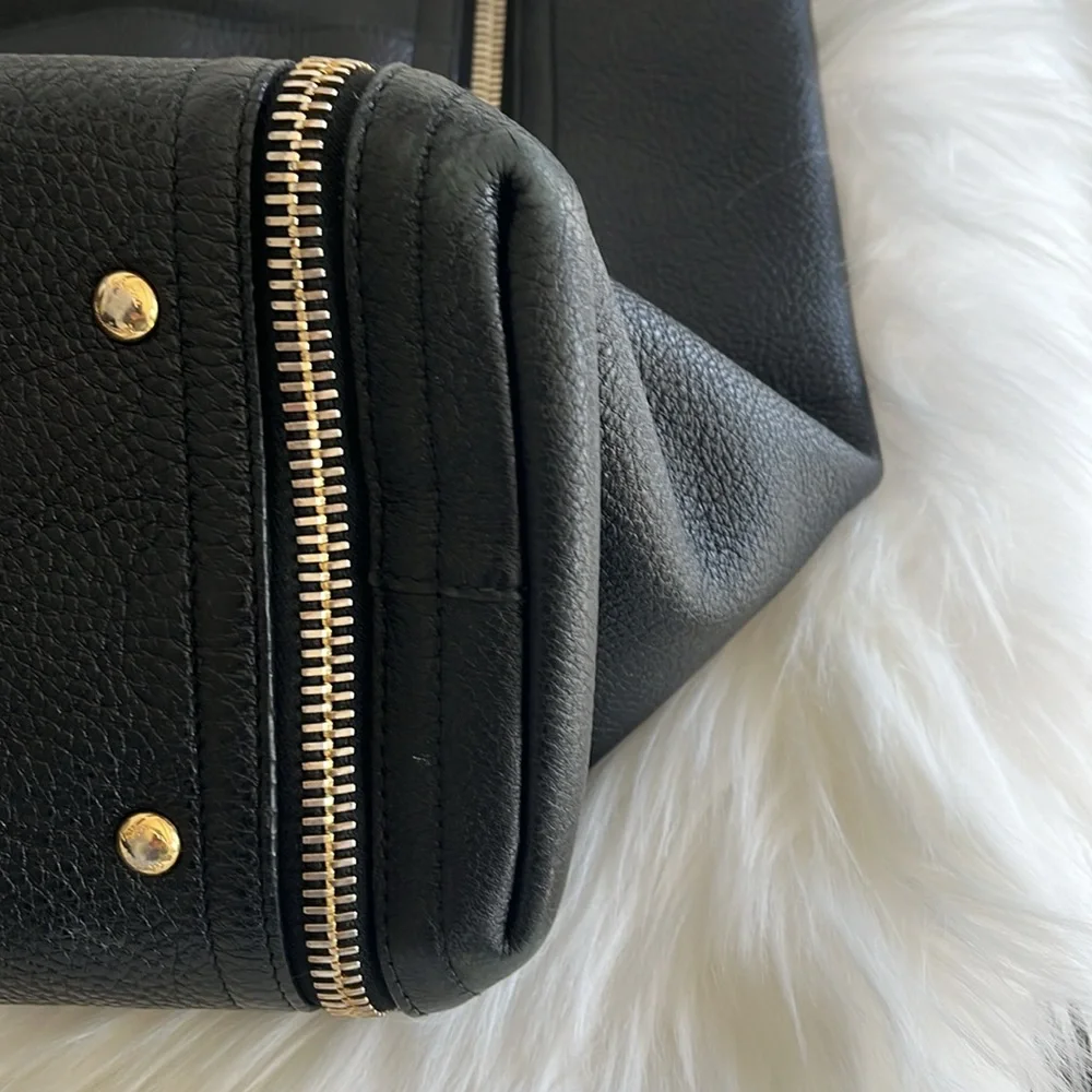 SALVATORE FERRAGAMO GANCINI SUZANNE TOTE PEBBLED LEATHER SHOULDER HANDBAG - Picture 12 of 12